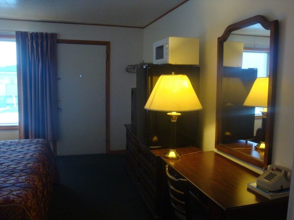 Currys Motel By Oyo Saginaw Mi ห้อง รูปภาพ